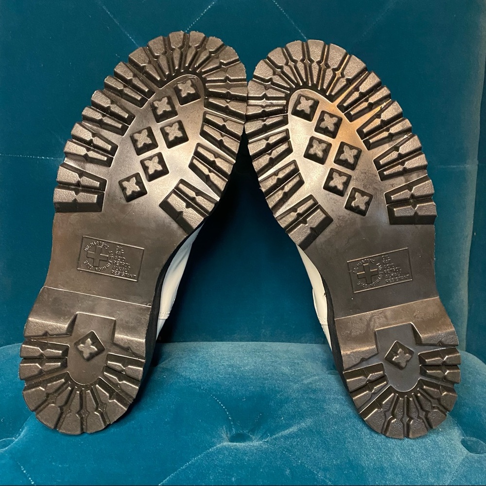 NIB Doc Martens white smooth leather platform 2976 quad chelsea boot - Picture 13 of 14